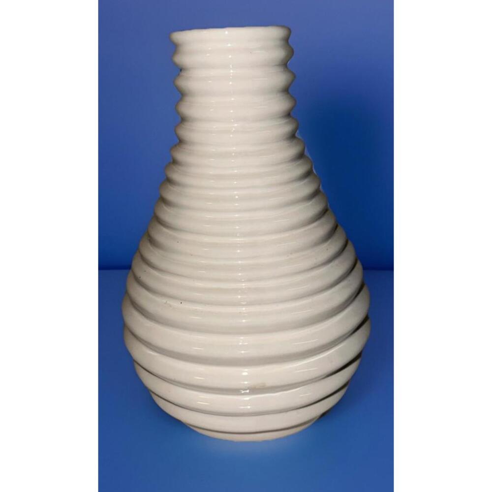 White Ceramic " Beehive " or Ringed Urn / Vase Unmarked Approximately 7.5” Tall